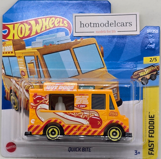 2022 - 037 - HCX97 Hot Wheels QUICK BITE