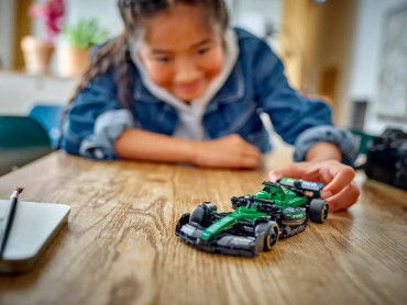 77245 LEGO Speed Champions Aston Martin Aramco F1® AMR24 võidusõiduauto