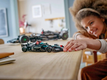 77244 LEGO Speed Champions Mercedes-AMG F1® W15 võidusõiduauto
