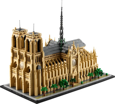 21061 LEGO Notre-Dame de Paris