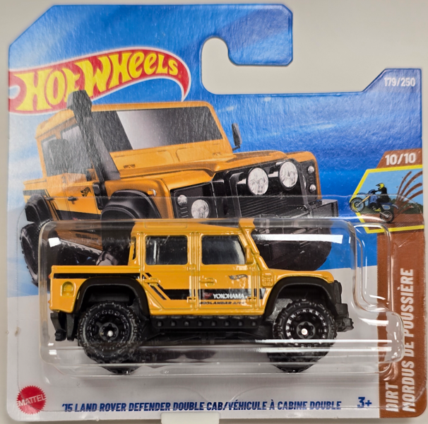 2025 - 179 - JBC00 Hot Wheels '15 Land Rover Defender Double Cab (3rd Color)