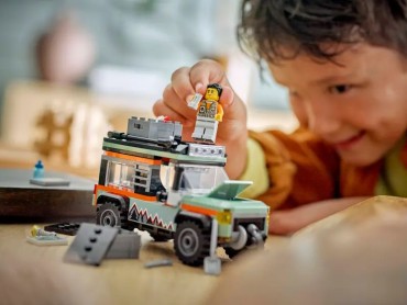 60447 LEGO City Maastiku 4x4 mägiveok