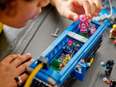 77073 LEGO Fortnite kovos autobusas